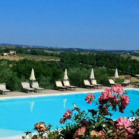 Appartamenti Ava E Tegrino Nell'Antica Dimora Di Fulignano San Gimignano Bagian luar foto